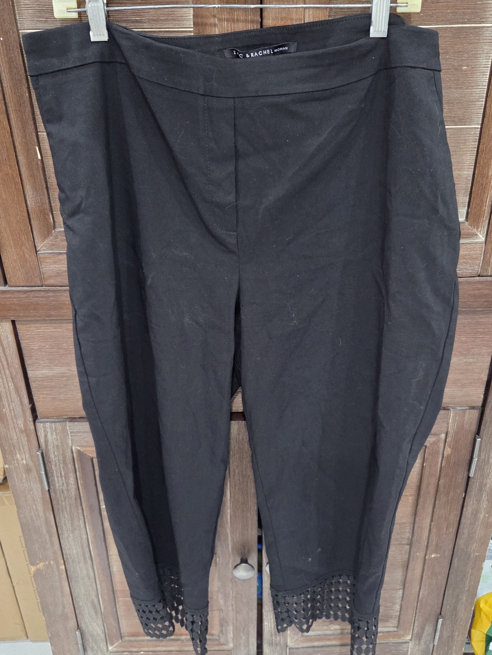 Zac & Rachel Black Cropped Pants with Crochet Trim Size 18
